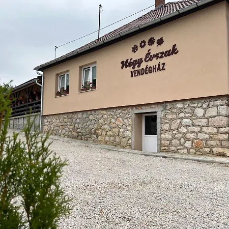 Negy Evszak Vendeghaz Aparthotel