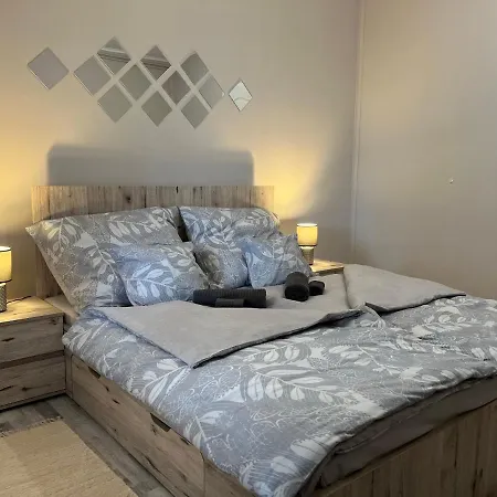 Aparthotel Negy Evszak Vendeghaz *