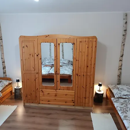 Hotel apartamentowy Negy Evszak Vendeghaz